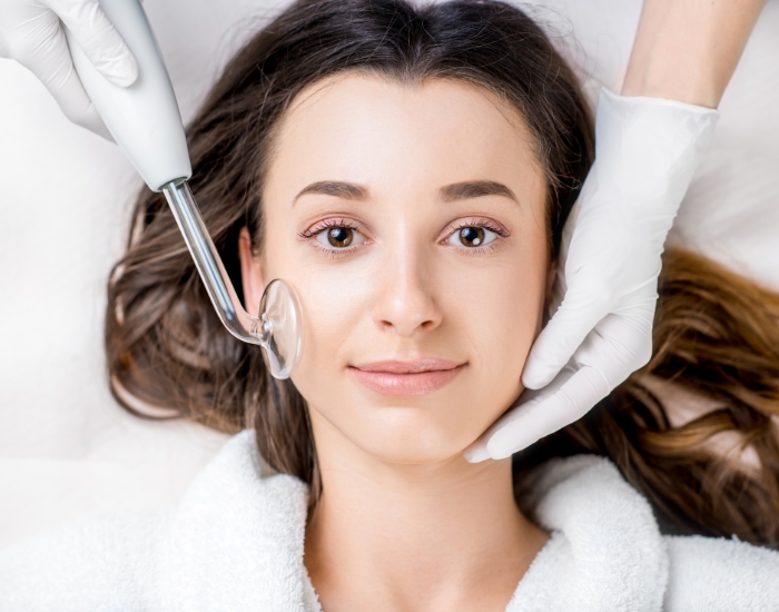 Facial Gives Instant Glow With No Downtime | Best Options